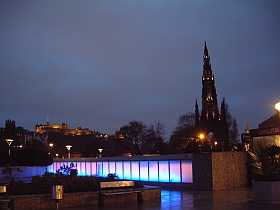 20021111-eu-edinburgh01s.jpg