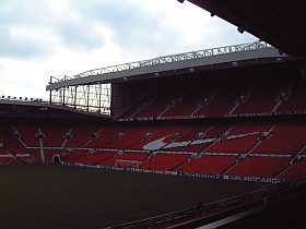 20021111-eu-manutd02s.jpg