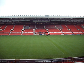 20021111-eu-manutd03s.jpg