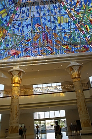 20040313-me-ae-dxb15s.jpg