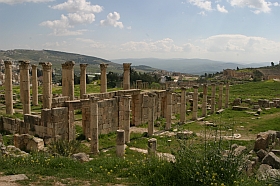 20040313-me-jo-jerash29s.jpg