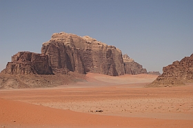 20040313-me-jo-wadirum30s.jpg