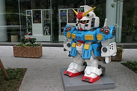 20040812-tyo-bandai-08s.jpg